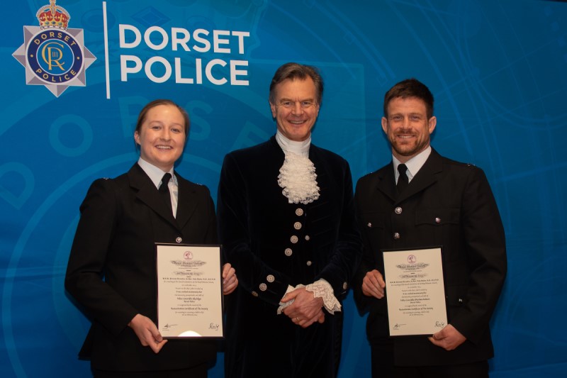 Officers who saved the life of a two-year-old child win force award.jpg